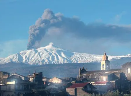 Etna Sicilian House شقة